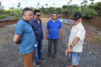 Vereadores vistoriam rompimento de obra na zona rural de Campo Maior  